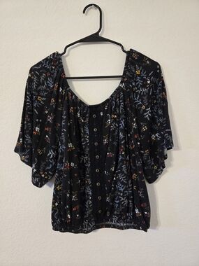 Mudd Black Floral Button-Front Peasant Top